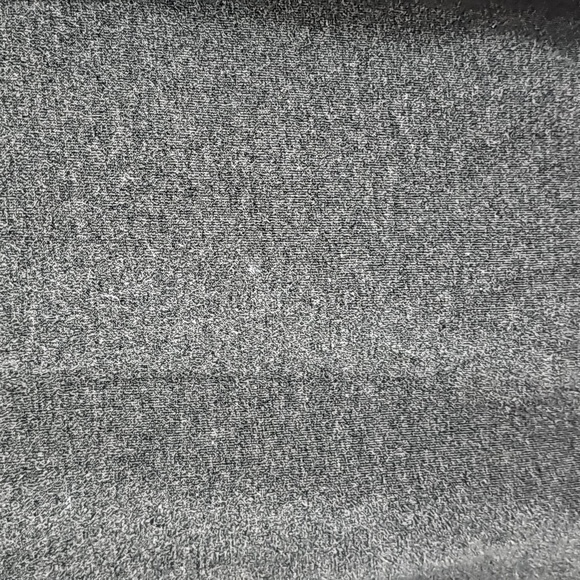 Amazon Essentials T-shirt - Picture 4 of 4